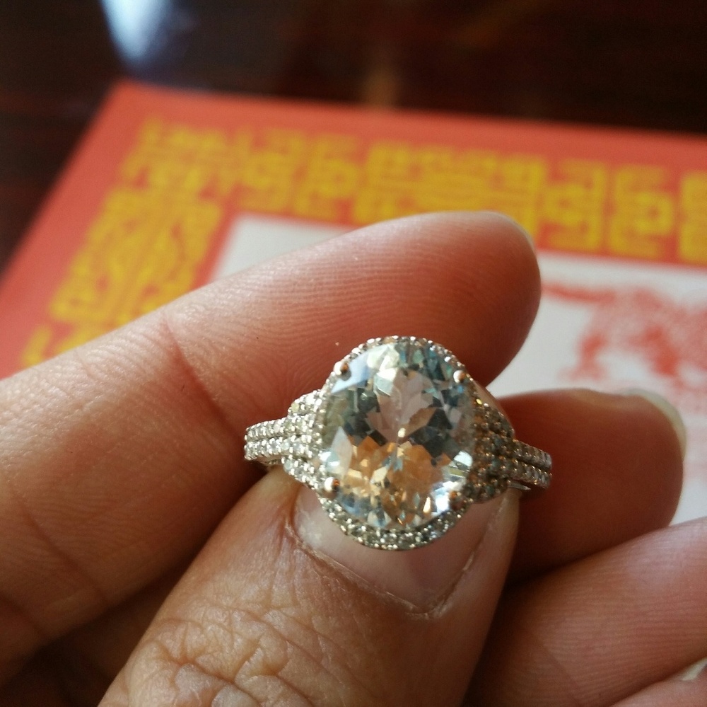 Aquamarine and diamond ring